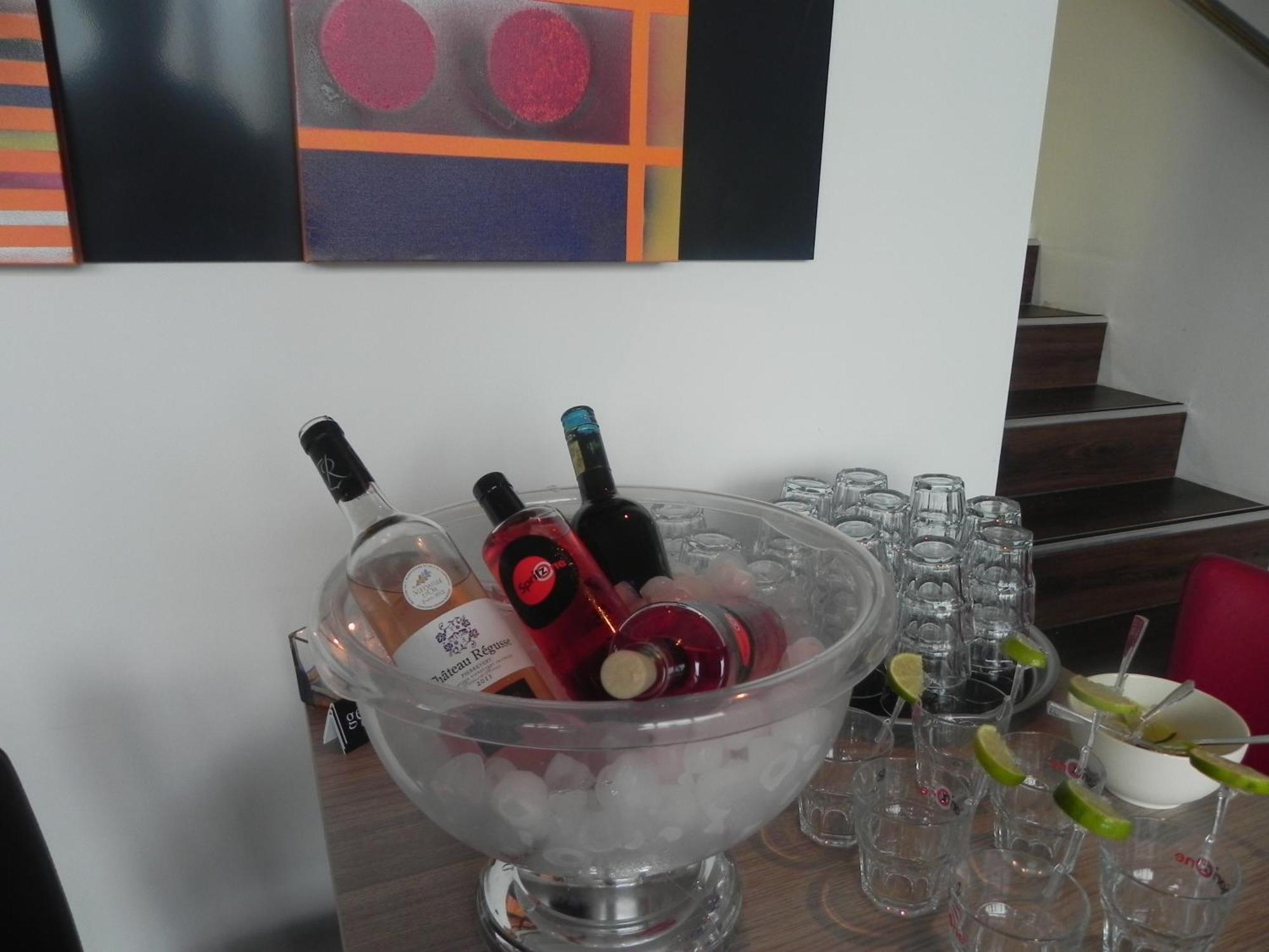 Hotel - Restaurant Uit De Kunst ไวเลิน ภายนอก รูปภาพ