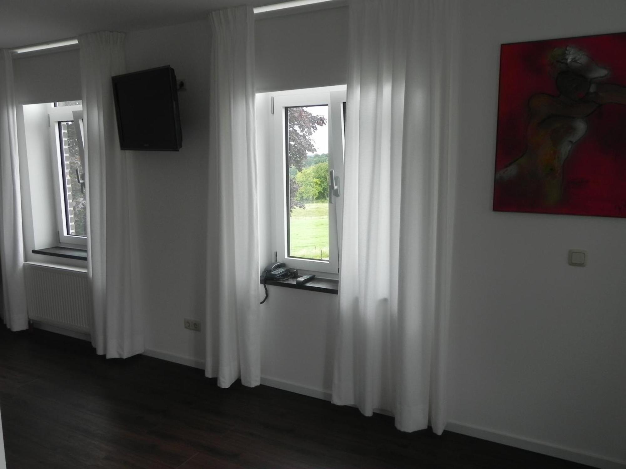 Hotel - Restaurant Uit De Kunst ไวเลิน ภายนอก รูปภาพ